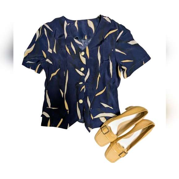 Patent square-toe buckle loafer heels - Picture 9 of 12